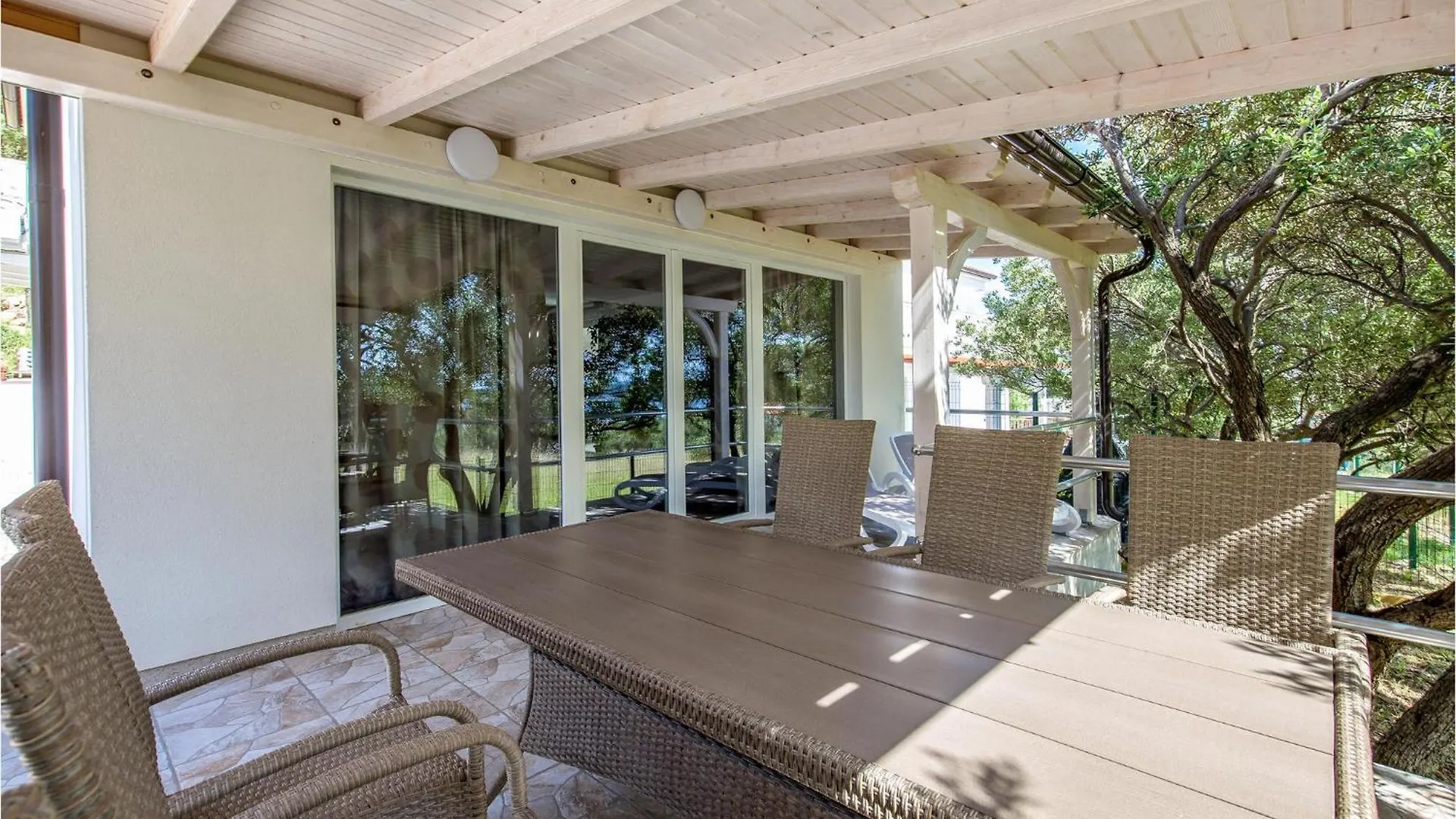 Stunning Home In Banjol With House Sea View